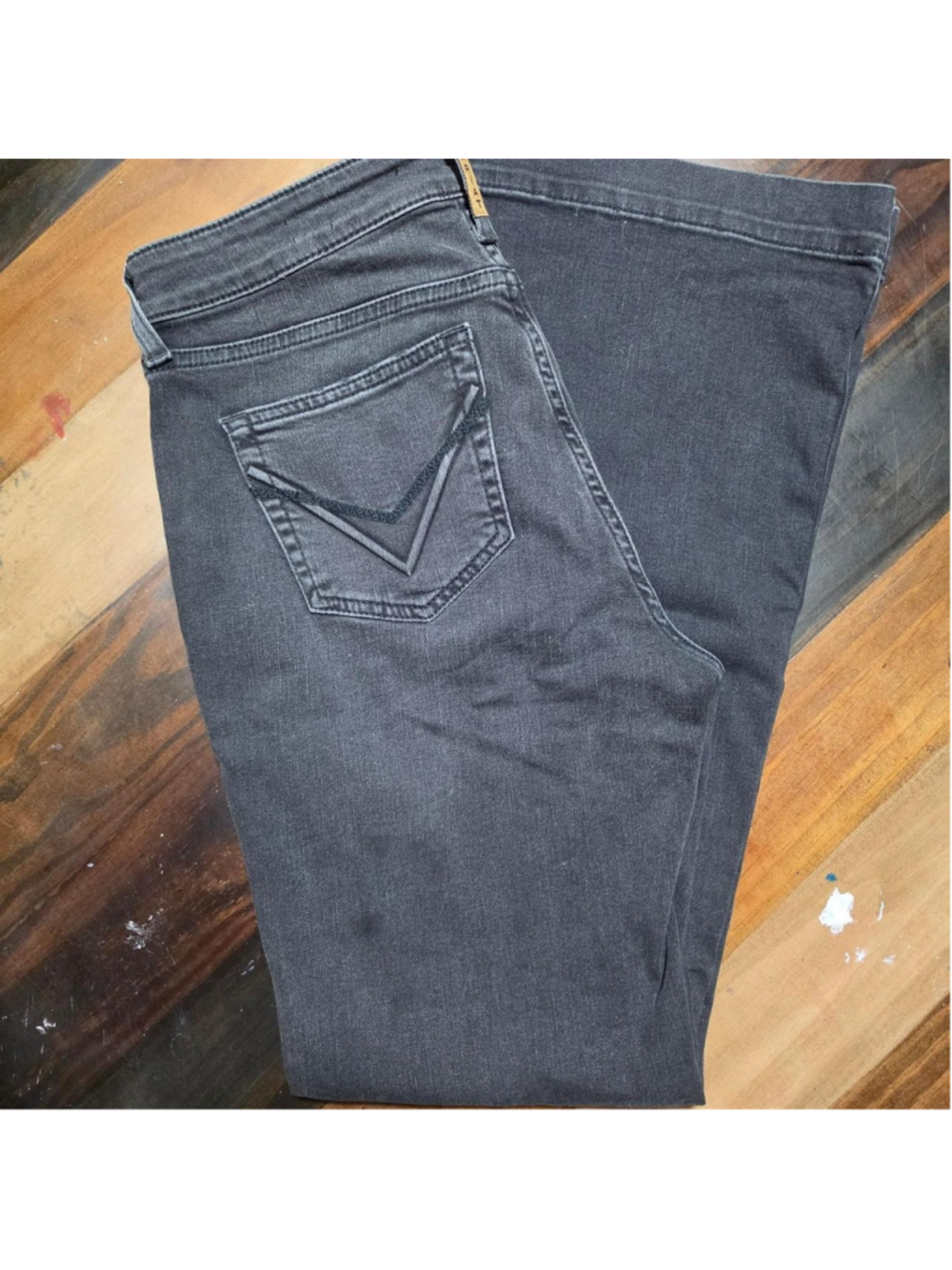 New without tags faded black jeans 
Ariat 29S
#jeans #ariat